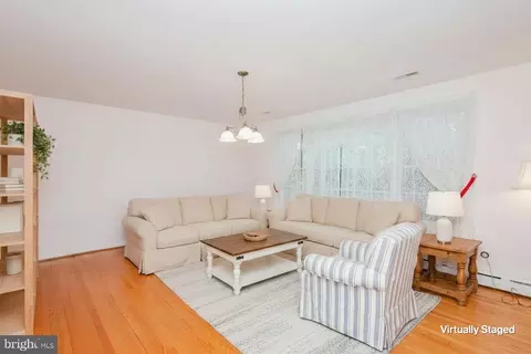 Living - 2911 Nelson Ln, Fallston, MD 21047 photo 4 of 9