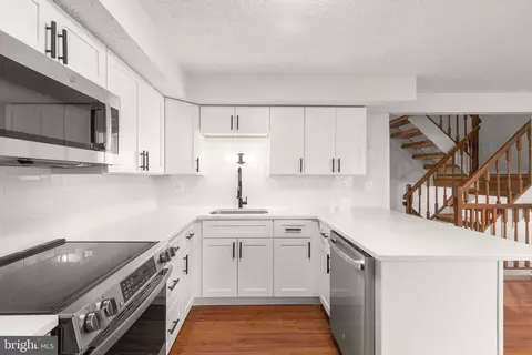 Kitchen - 3246 Split Oak Ct, Abingdon, MD 21009 photo 2 of 2