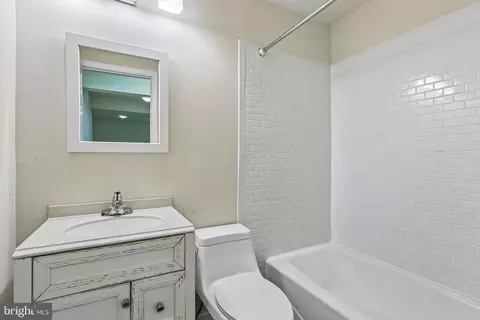 Bath - 53 Haverhill Rd, Joppa, MD 21085 photo 3 of 3