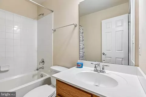 Bath - 53 Haverhill Rd, Joppa, MD 21085 photo 1 of 3