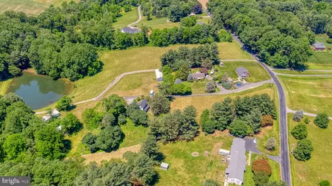 View/Area - 3248 Charles St, Fallston, MD 21047 photo 1 of 14