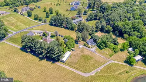 View/Area - 3248 Charles St, Fallston, MD 21047 photo 11 of 14