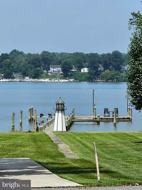1915 Park Beach Dr, Aberdeen, MD 21001