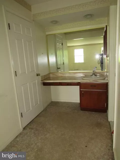 Bath - 3107 Moores Rd, Baldwin, MD 21013 photo 2 of 6
