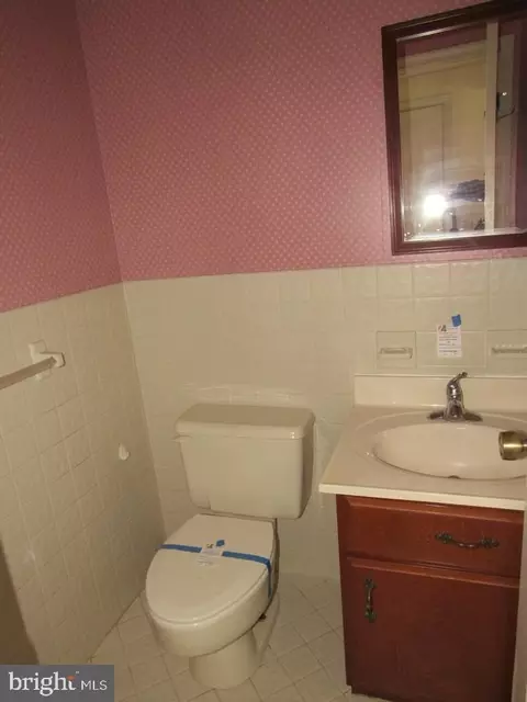 Bath - 3107 Moores Rd, Baldwin, MD 21013 photo 1 of 6