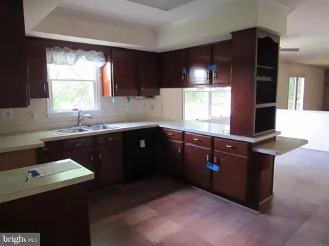 Kitchen - 3107 Moores Rd, Baldwin, MD 21013 photo 2 of 3