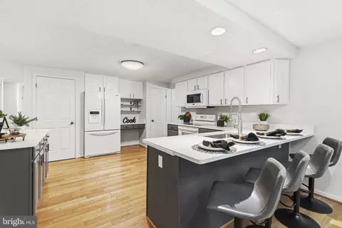 Kitchen - 403 Amy Dr, Abingdon, MD 21009 photo 2 of 4