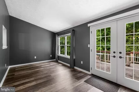 Living - 3825 Copper Beech Dr, Abingdon, MD 21009 photo 3 of 6
