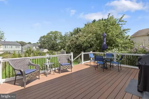 Exterior - 318 Brittany Dr, Joppa, MD 21085 photo 5 of 10
