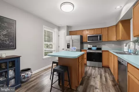 Kitchen - 318 Brittany Dr, Joppa, MD 21085 photo 3 of 5