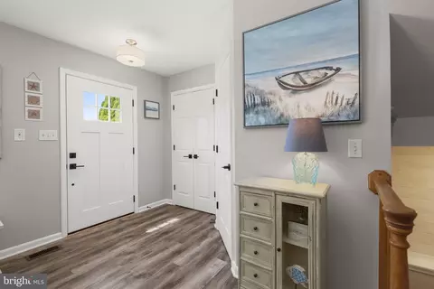 Entry Way - 318 Brittany Dr, Joppa, MD 21085 photo 1 of 7