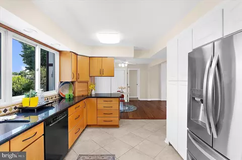 Kitchen - 35 Neptune Dr, Joppa, MD 21085 photo 1 of 4