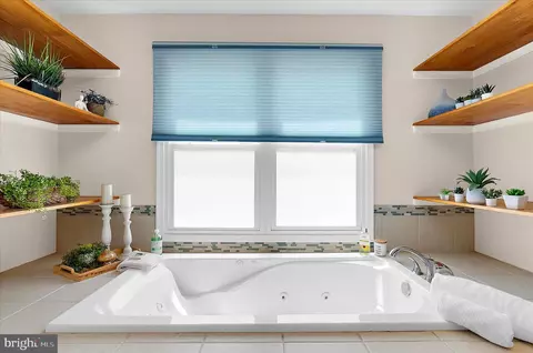 Bath - 35 Neptune Dr, Joppa, MD 21085 photo 4 of 5