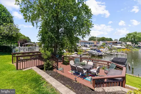 Exterior - 35 Neptune Dr, Joppa, MD 21085 photo 13 of 13