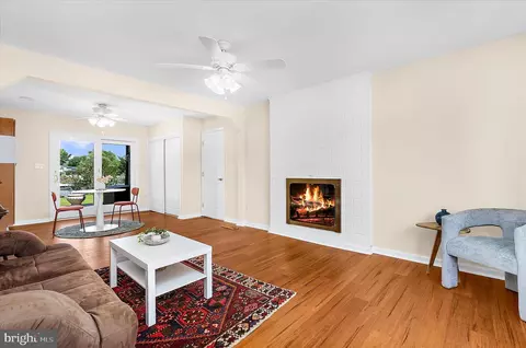 Living - 35 Neptune Dr, Joppa, MD 21085 photo 8 of 8