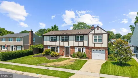 Exterior - 35 Neptune Dr, Joppa, MD 21085 photo 4 of 13