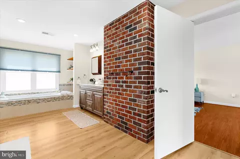 Entry Way - 35 Neptune Dr, Joppa, MD 21085 photo 4 of 4