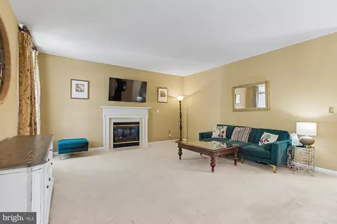 Living - 306 Loganwood Ct, Joppa, MD 21085 photo 2 of 3