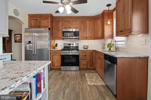 Kitchen - 3223 Suffolk Ln, Fallston, MD 21047 photo 5 of 7