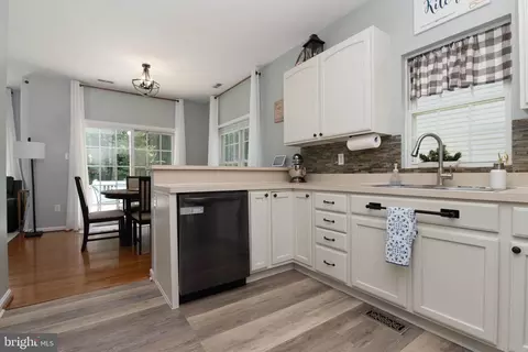 Kitchen - 1985 Mitchell Dr, Aberdeen, MD 21001 photo 1 of 2