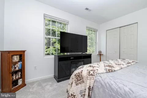 Bedroom - 1985 Mitchell Dr, Aberdeen, MD 21001 photo 4 of 9