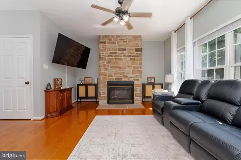 Living - 1985 Mitchell Dr, Aberdeen, MD 21001 photo 1 of 4