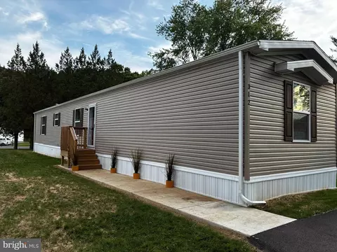 312 Bauers Dr, Edgewood, MD 21040