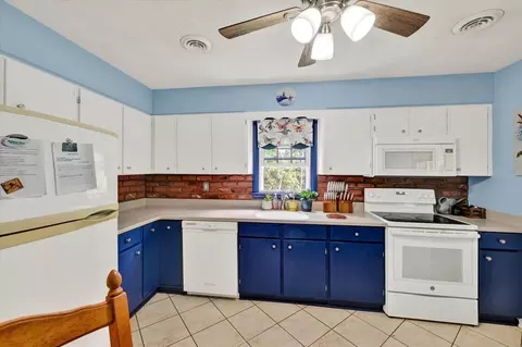 Kitchen - 1309 Mill Creek Rd, Fallston, MD 21047 photo 1 of 3