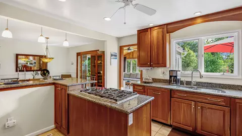Kitchen - 2500 Suffolk Ct, Fallston, MD 21047 photo 4 of 5