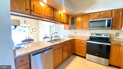 Entry Way - 124 Ravenswood, Joppa, MD 21085 photo 2 of 6