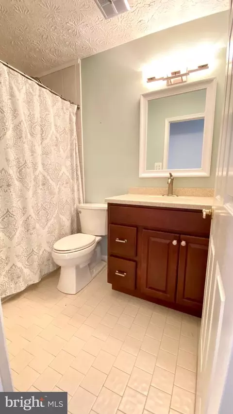 Bath - 124 Ravenswood, Joppa, MD 21085 photo 4 of 4