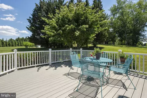 Exterior - 908 Mount Soma Ct, Fallston, MD 21047 photo 7 of 15