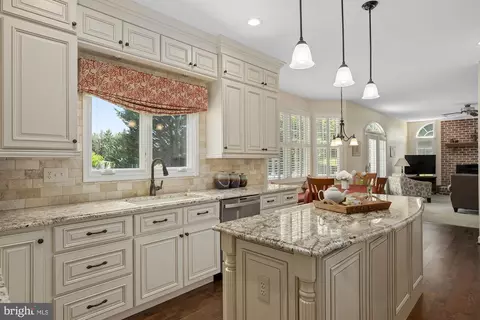 Kitchen - 908 Mount Soma Ct, Fallston, MD 21047 photo 6 of 7
