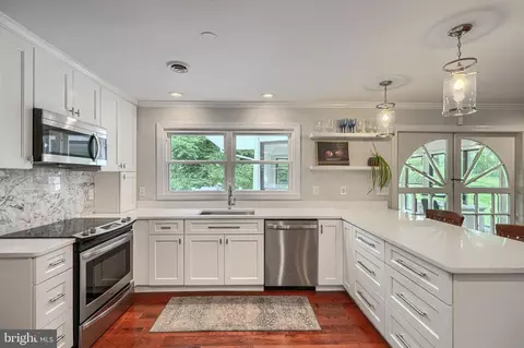 Kitchen - 2804 Page Ct, Fallston, MD 21047 photo 2 of 3