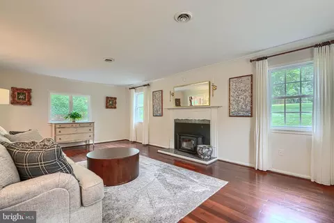 Living - 2804 Page Ct, Fallston, MD 21047 photo 1 of 3