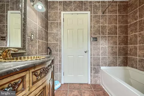 Bath - 2804 Page Ct, Fallston, MD 21047 photo 6 of 6