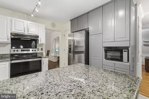Kitchen - 802 Bear Cabin Dr, Forest Hill, MD 21050 photo 2 of 3