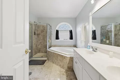 Bath - 802 Bear Cabin Dr, Forest Hill, MD 21050 photo 3 of 4