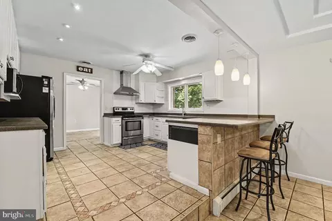 Kitchen - 2919 Nelson Ln, Fallston, MD 21047 photo 3 of 3