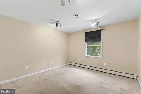 Bedroom - 2919 Nelson Ln, Fallston, MD 21047 photo 4 of 6