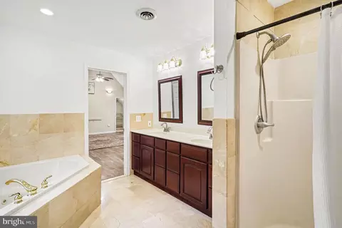 Bath - 2919 Nelson Ln, Fallston, MD 21047 photo 1 of 3