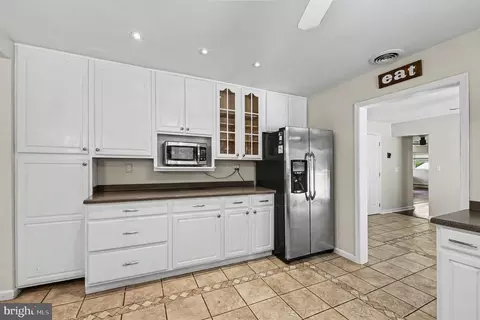 Kitchen - 2919 Nelson Ln, Fallston, MD 21047 photo 2 of 3