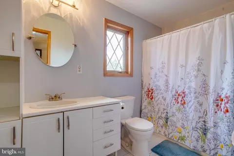 Bath - 2300 Kings Arms Dr, Fallston, MD 21047 photo 1 of 9