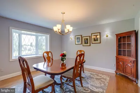 Dining - 2300 Kings Arms Dr, Fallston, MD 21047 photo 2 of 6