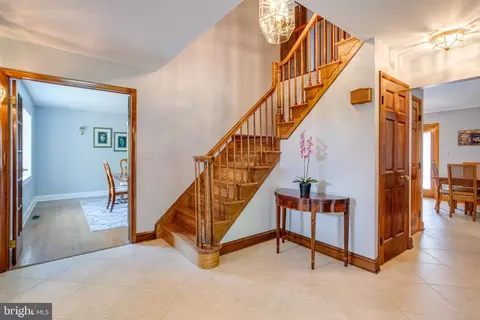 Entry Way - 2300 Kings Arms Dr, Fallston, MD 21047 photo 3 of 8