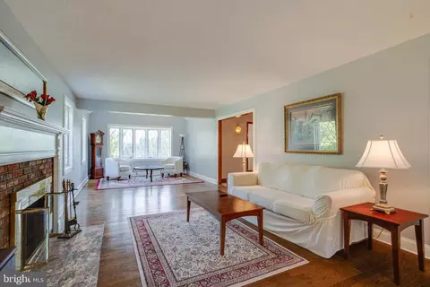 Living - 2300 Kings Arms Dr, Fallston, MD 21047 photo 5 of 9