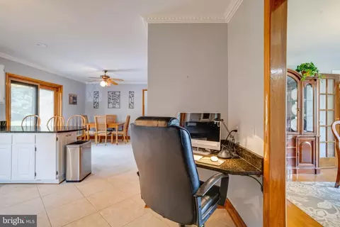 Entry Way - 2300 Kings Arms Dr, Fallston, MD 21047 photo 5 of 8