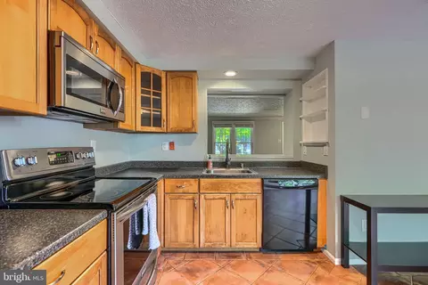 Kitchen - 3359 Garrison Cir, Abingdon, MD 21009 photo 4 of 4