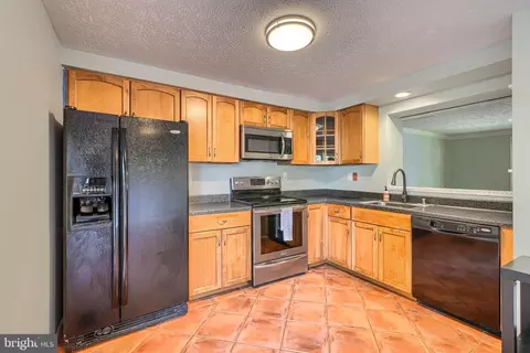 Kitchen - 3359 Garrison Cir, Abingdon, MD 21009 photo 3 of 4