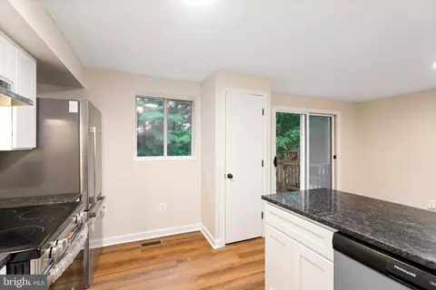 Kitchen - 3228 Split Oak Ct, Abingdon, MD 21009 photo 4 of 4
